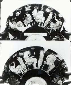 学校のシーンを描いた屋根裏の赤像式カップの2つのビュー（陶器）