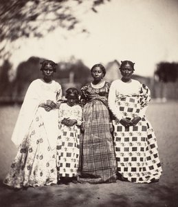マダガスカル、ベツィミサラカの女性たち、1863年。 作： Désiré Charnay