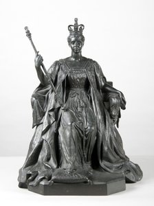 ビクトリア女王の小像 作： Duchess of Argyll Princess Louise