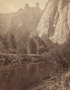 大聖堂の尖塔、ヨセミテの谷、1872 年。 作： Eadweard Muybridge
