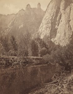 カセドラル・スパイア、ヨセミテの谷、1872年（写真） 作： エドワード・マイブリッジ