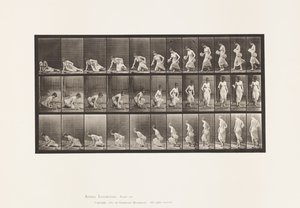 プレート248地面に座る 作： Eadweard Muybridge