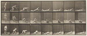 プレート357。うつ伏せと発砲 作： Eadweard Muybridge