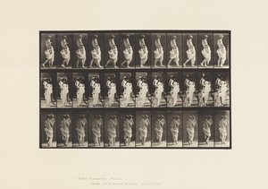 プレート35.歩く、子供を運ぶ 作： Eadweard Muybridge