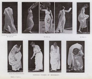 動く人間の姿。動きの様々な局面（モノクロ写真 作： Eadweard Muybridge
