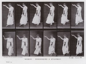 動きのある人間像階段を降りる女性（モノクロ写真 作： Eadweard Muybridge