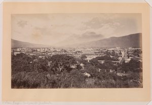 フエゴ火山、アンティグア・デ・グアテマラ 作： Eadweard Muybridge