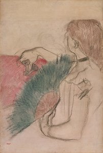劇場で、ファンを持つ女性、1880 作： Edgar Degas