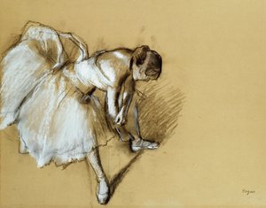 ダンサーが靴を調整している、1890年頃