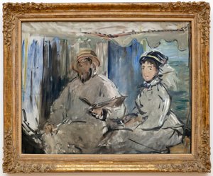 画家クロード・モネ（1840-1926）のアトリエにて。(傍らには妻のカミーユ、工房の船に乗っている）。)エドゥアール・マネ（1832-1883）の絵画、油彩・キャンバス 作： Édouard Manet