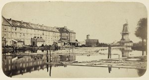 ガランシン工場から見たアムステルダムのオランジェ・ナッソー兵舎の眺め 作： Eduard Isaac Asser
