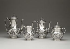 コーヒーと紅茶のサービス、c。 1856-1859（シルバーとアイボリー） 作： Edward Chandler Moore
