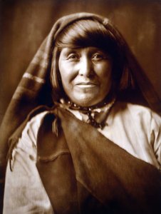 アコマの女性、c。 1904年、写真エドワード・S・カーティス