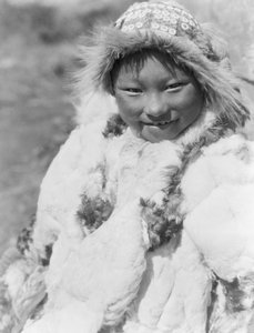 ウヨウッチャと特定されたエスキモーの子供、おそらくアラスカのヌニバク島出身、1929年頃（白黒写真）