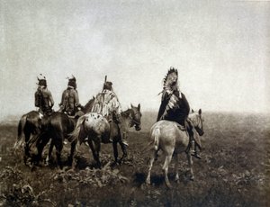 平原に乗っているインドの戦士 (アプサロケ) 作： Edward Sheriff Curtis