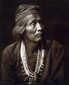 Nesjaja Hatli、インディアン、ナバホ、c。 1904年、写真：エドワード・S. カーティス 作： Edward Sheriff Curtis