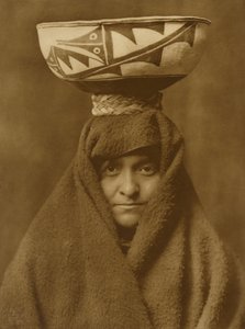 ズニ女 作： Edward Sheriff Curtis
