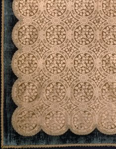 ワーナー＆ラミン製、1875年に設計された大きなシリンガ（シルクダマスク） 作： Edward William Godwin