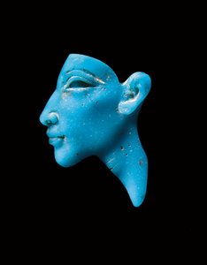 アーケナのアケナテンの象嵌、アルマナ時代、紀元前1353-1336年 作： Egyptian 13th Dynasty