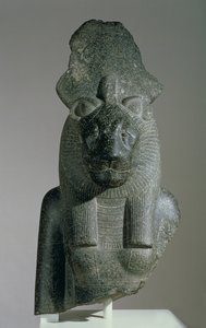 ミュート地区またはアメンホテプ3世の霊廟（花崗閃緑岩）のいずれかからの座像からのサクメットの胸像 作： Egyptian 18th Dynasty