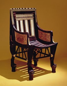 子供王国、ツタンカーメンの墓から（象牙寄木細工の木材）