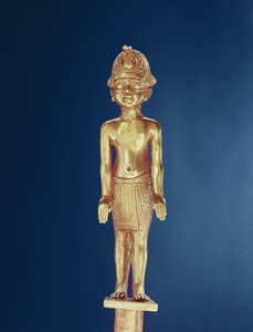 ツタンカーメンの墓からの王の図（c.1370-1352 BC）新王国（金）
