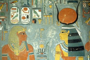 ホレムヘブの墓からのホレムヘブとハトホル（c.1323-1295 BC）ニューキングダム（壁画）（218340の詳細） 作： Egyptian 18th Dynasty