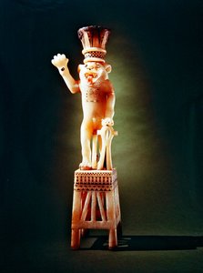 新王国、ツタンカーメン王の墓からのレオモルフィックな醜い花瓶（アラバスター） 作： Egyptian 18th Dynasty