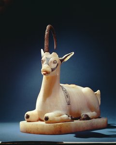 新王国、ツタンカーメンの墓からのアイベックスの形をした、透明な瓶のふた（アラバスター塗装）（148195も参照）