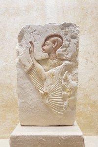 司祭のレリーフ、新しい王国 作： Egyptian 18th Dynasty
