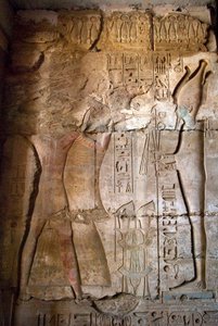 古代エジプト美術。セティ1世神殿のポルティコの低浮き彫り（セティまたはセティ1世 作： Egyptian 19th Dynasty