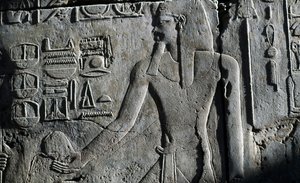 ルクソール神殿の浮き彫り、ルクソール、テーベ（ユネスコ世界遺産 作： Egyptian 19th Dynasty