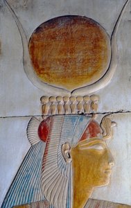 イシスのプロフィール、セティの神殿I、アビドス 作： Egyptian 19th Dynasty