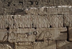 レリーフ、ラムセス2世神殿、アビドス、エジプト、エジプト文明、新王国時代、第19王朝（写真） 作： Egyptian 19th Dynasty