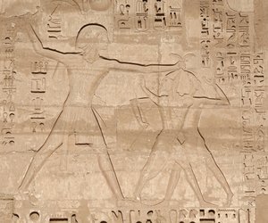 エドフ、ホルス神殿、敵の虐殺シーン 作： Egyptian 19th Dynasty