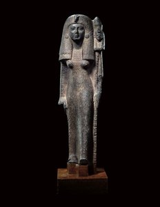 ニューイングランド、ネフェルタリ女王の標準的なベアリング像、紀元前1290〜1224年 作： Egyptian 19th Dynasty