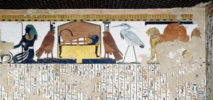 上段はアトゥムのシンボルのライオン、ベンヌ神、ラーの魂のシンボル、2羽のハヤブサを持つネフェルタリのミイラ、ナイルの天才、下段は死者の書の第17章、フレスコ画、テーベの女王の谷、ネフェルタリの墳墓。新王国時代、第19王朝