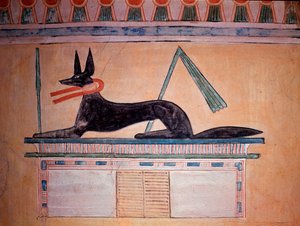 ジャッカルの頭をしたアヌビス（ミイラ化の神）。カエムウェセト2世王子の墓の壁（石灰岩の彩色装飾、20王朝時代