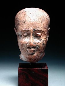 男性頭部、紀元前350年頃（ライムストーン）（185237も参照） 作： Egyptian 30th Dynasty