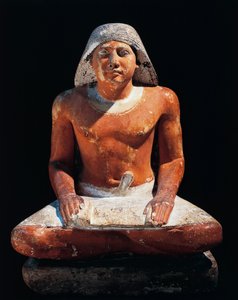 古代エジプト：古代帝国第5王朝、サッカラ（サッカラ）のネクロポリスから出土した座位の書記像（石灰岩 作： Egyptian 5th Dynasty