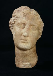 ベレニチェスII世（紀元前269〜221年） 作： Egyptian Ptolemaic Period