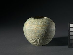 ラヒナウェアベッセル付き、紀元前200-100年 作： Egyptian Ptolemaic Period