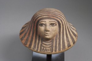 天蓋付きの蓋、ニューキングダム（テラコッタ）