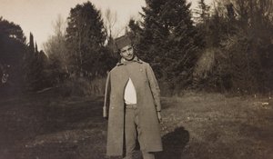 Friuli-Venezia Giuliaにおける第一次世界大戦のアルバム：Soreschiano Manzanoの戦争病院の17人が住んでいたVilla Brazzàにおけるオーストリア人捕虜の士官候補生のポートレート（モノクロ写真）。 作： Elena Bianconcini