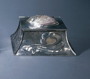 インク壺（銀色の銅と真珠層） 作： Elizabeth Eaton Burton