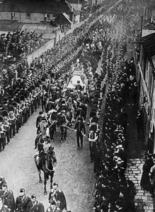 ビクトリア女王の死去、1901年1937年