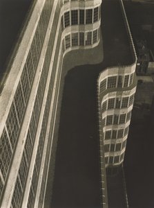 産業用太陽光 作： Elmer Livingston MacRae