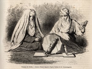 Boukhara（ウズベキスタン）の女性たち、紡ぐ仕事をしているところ。1867年から1868年にかけてのBasile Vereschaguineの中央アジアへの旅を説明するために、Emile Bayardが描いた絵の後のエングレーヴィング。 作： Emile Antoine Bayard