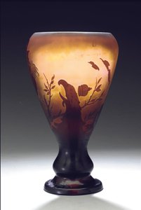花瓶、1915年頃 作： Emile Galle
