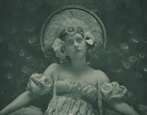 ラ・シガール』1899年（写真） 作： Emma Justine Farnsworth